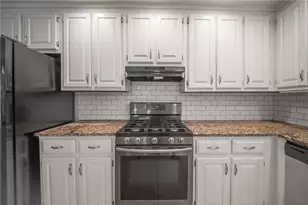 111 Allatoona Dr, Woodstock, GA 30189 - Photo 7