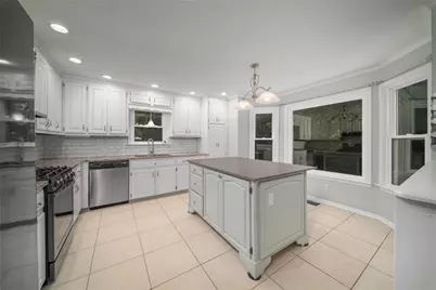 111 Allatoona Drive, Woodstock, GA 30189 - Photo 5
