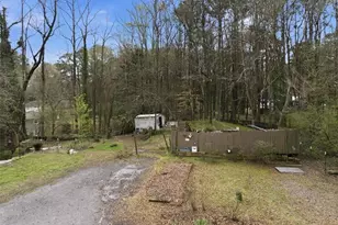 272 Gordon Circle SW, Mableton, GA 30126 - Photo 5