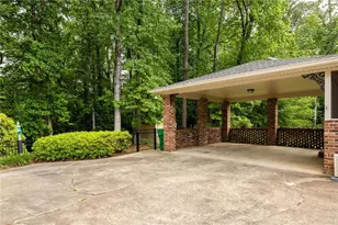 1908 Mt Brian Rd NE, Atlanta, GA 30329 - Photo 35
