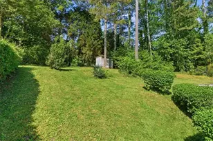 395 Ben Ave SW, Lilburn, GA 30047 - Photo 45