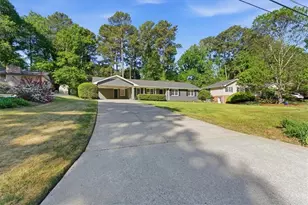 395 Ben Ave SW, Lilburn, GA 30047 - Photo 3
