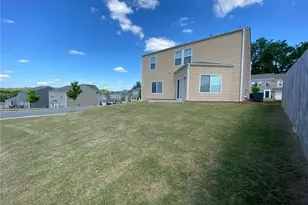 1490 Avalon Creek Rd, Sugar Hill, GA 30518 - Photo 11