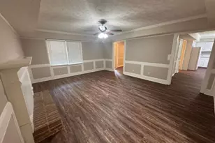 348 Freshman Dr, Lawrenceville, GA 30044 - Photo 3