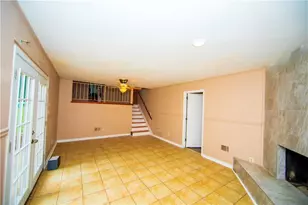 5856 Oakleaf Dr, Stone Mountain, GA 30087 - Photo 17