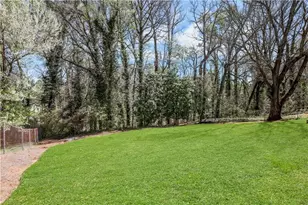 3873 Chamblee Dunwoody Rd, Atlanta, GA 30341 - Photo 37