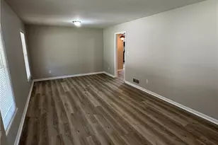 5594 Laurel Ln NW, Lilburn, GA 30047 - Photo 25