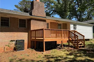 5594 Laurel Ln NW, Lilburn, GA 30047 - Photo 29
