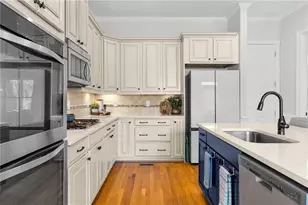 910 Acadiana Dr, Sandy Springs, GA 30328 - Photo 15