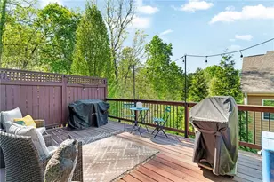 910 Acadiana Dr, Sandy Springs, GA 30328 - Photo 19
