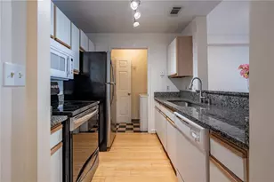 1074 Peachtree Walk NE, Atlanta, GA 30309 - Photo 3