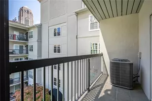 1074 Peachtree Walk NE, Atlanta, GA 30309 - Photo 23