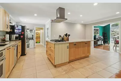2414 Melinda Drive NE, Atlanta, GA 30345 - Photo 9