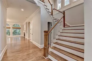 260 Lake Summit View, Atlanta, GA 30342 - Photo 5