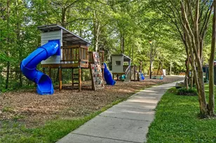 2436 Fontainebleau Dr, Dunwoody, GA 30360 - Photo 67