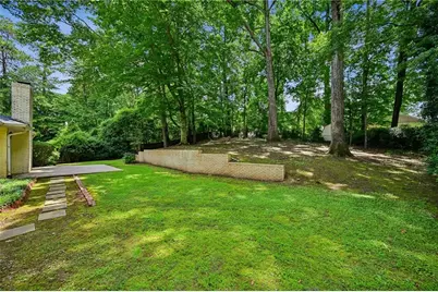 1525 Mason Mill Road NE, Atlanta, GA 30329 - Photo 23