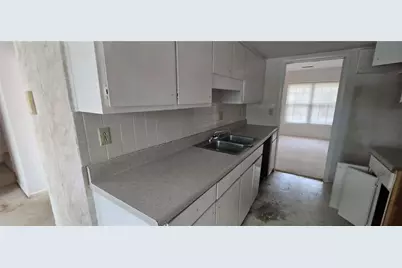 723 Cedar Pointe Court SW, Marietta, GA 30008 - Photo 11