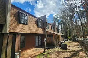 723 Cedar Pointe Ct SW, Marietta, GA 30008 - Photo 3