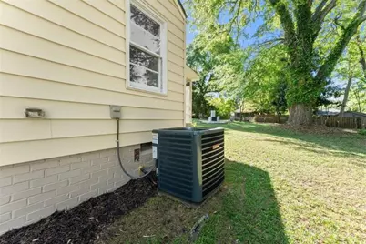1317 NW North Enota Avenue NW, Gainesville, GA 30501 - Photo 11