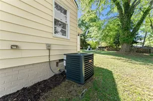1317 NW North Enota Ave NW, Gainesville, GA 30501 - Photo 11
