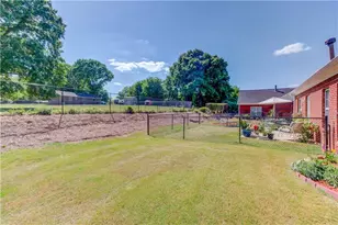 381 Crossroads Dr, Social Circle, GA 30025 - Photo 21