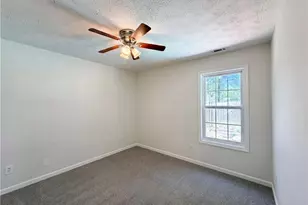 335 Hunters Glen, Fayetteville, GA 30215 - Photo 17