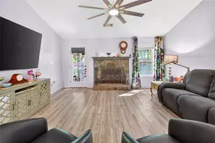 353 Glenmoor Pl, Winder, GA 30680 - Photo 3