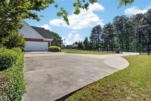 3715 Ridge Rd, Buford, GA 30519 - Photo 9
