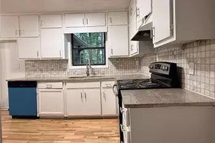 2592 Deerfield Circle SW, Marietta, GA 30064 - Photo 9