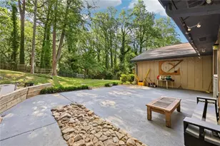 562 Rimrock Trail, Stone Mountain, GA 30083 - Photo 19