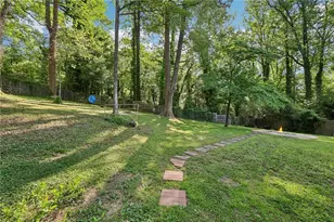 562 Rimrock Trail, Stone Mountain, GA 30083 - Photo 21