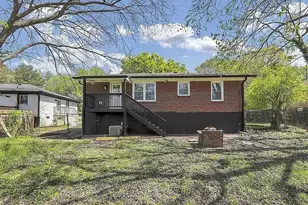221 Napoleon Dr SW, Atlanta, GA 30314 - Photo 9