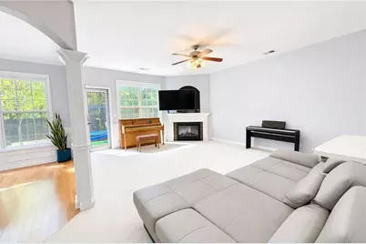 546 Woodland Park Terrace, Lawrenceville, GA 30043 - Photo 3