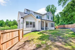 3896 Town Farms Dr, Peachtree Corners, GA 30092 - Photo 51