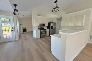 902 Conners Cove NW, Lawrenceville, GA 30044 - Photo 5