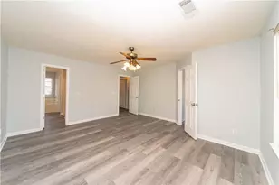 811 Sugar Oak Ln, Lawrenceville, GA 30043 - Photo 11
