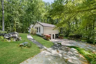 1373 Fairfield SW Dr, Lilburn, GA 30047 - Photo 39