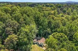 1373 Fairfield SW Dr, Lilburn, GA 30047 - Photo 5