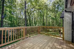 1373 Fairfield SW Dr, Lilburn, GA 30047 - Photo 31