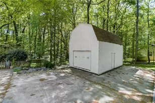 1373 Fairfield SW Dr, Lilburn, GA 30047 - Photo 35