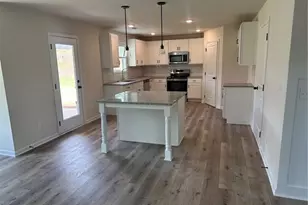 676 Rodeo Dr, Auburn, GA 30011 - Photo 9