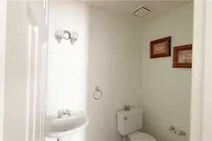 3404 Bayshore Dr, Atlanta, GA 30340 - Photo 7