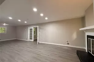 3891 Artist View Dr, Decatur, GA 30034 - Photo 17