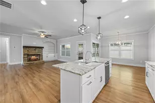 564 White Oak Wy, Monroe, GA 30655 - Photo 9