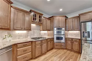7580 Weston Club Dr, Suwanee, GA 30024 - Photo 13