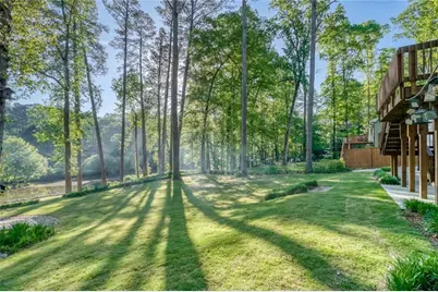 1832 Lake Lucerne Drive SW, Lilburn, GA 30047 - Photo 27