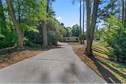 2061 Shady Lane, Tucker, GA 30084 - Photo 17