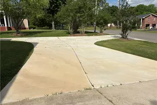805 Thomas Ave, Chickamauga, GA 30707 - Photo 5