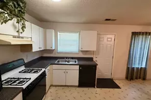 5277 Shirewick Dr, Lithonia, GA 30058 - Photo 9