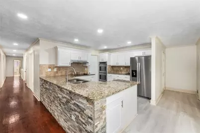 234 Shadow Lake Drive SW, Lilburn, GA 30047 - Photo 15
